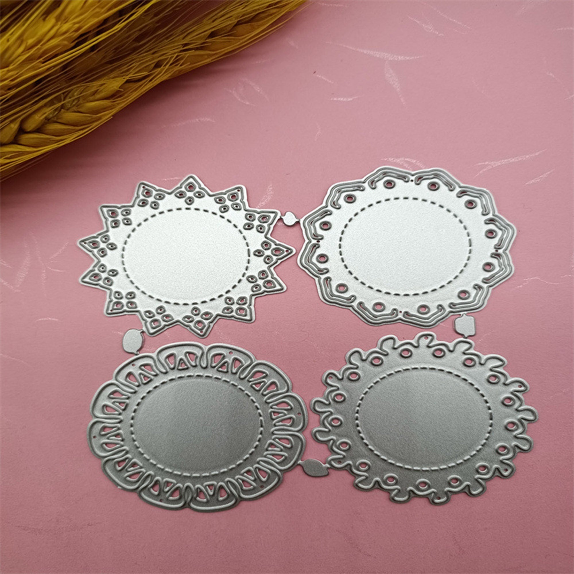 Lace Border Metal Cutting Die for Cards and Scrapbooks