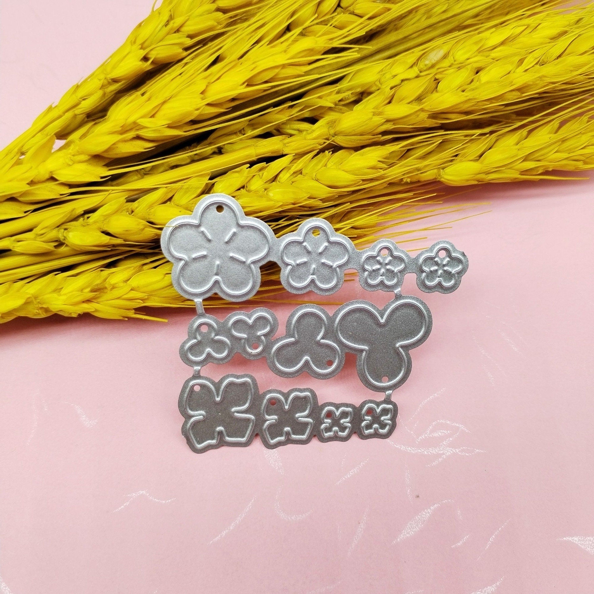 Mini Flower Petals Metal Cutting Die Set - DIY Scrapbooking Stencil