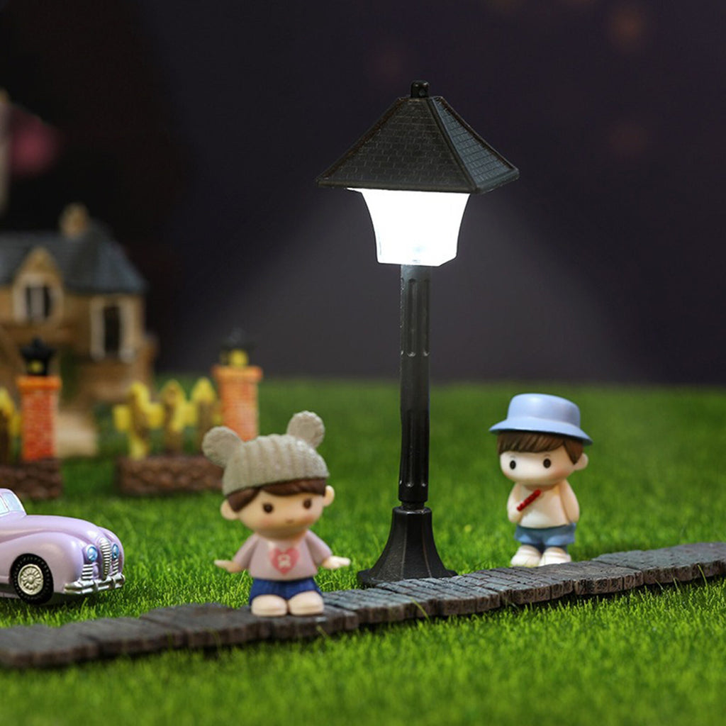 Miniature Street Lights for Fairy Gardens and Model Scenes